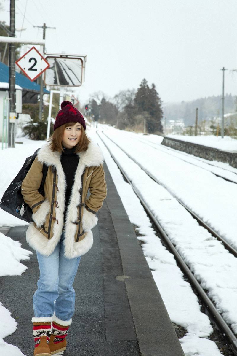 小松彩夏 Ayaka Komatsu(2)　[Wanibooks] 2011.07月号